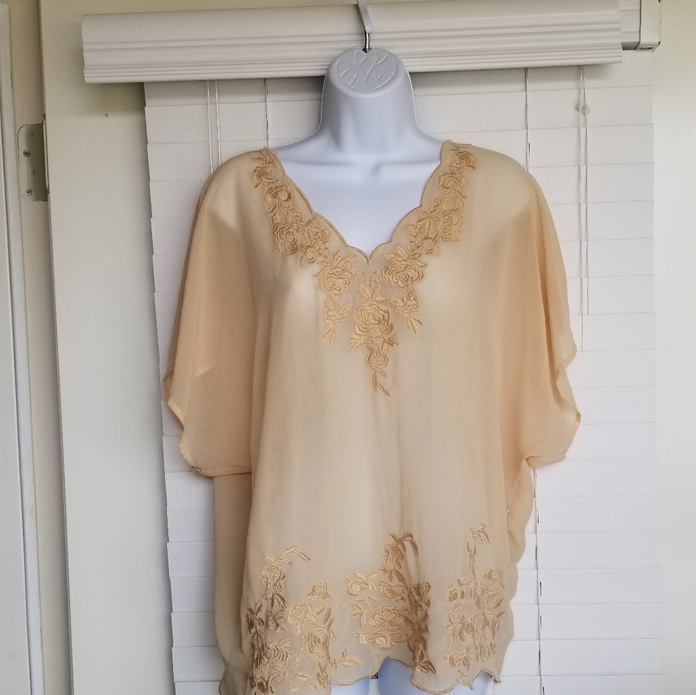XXI from Forever 21 Sleeveless Top Cream Large